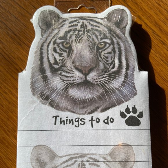 NWT White Tiger Magnetic Notepad with 50 Adhesive Sheets - Picture 8 of 10